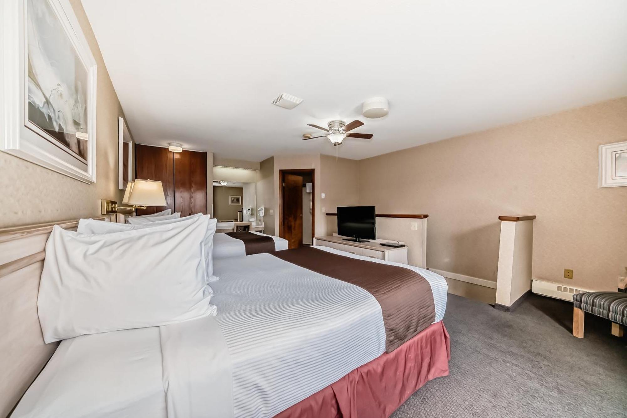 Stony Plain Inn & Suites Exterior foto