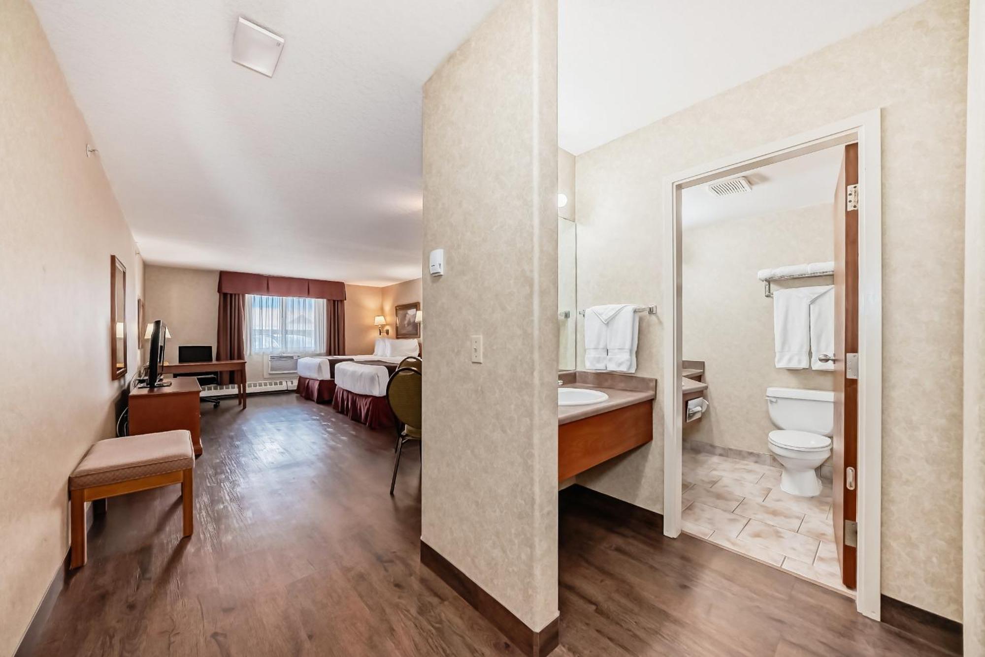 Stony Plain Inn & Suites Exterior foto
