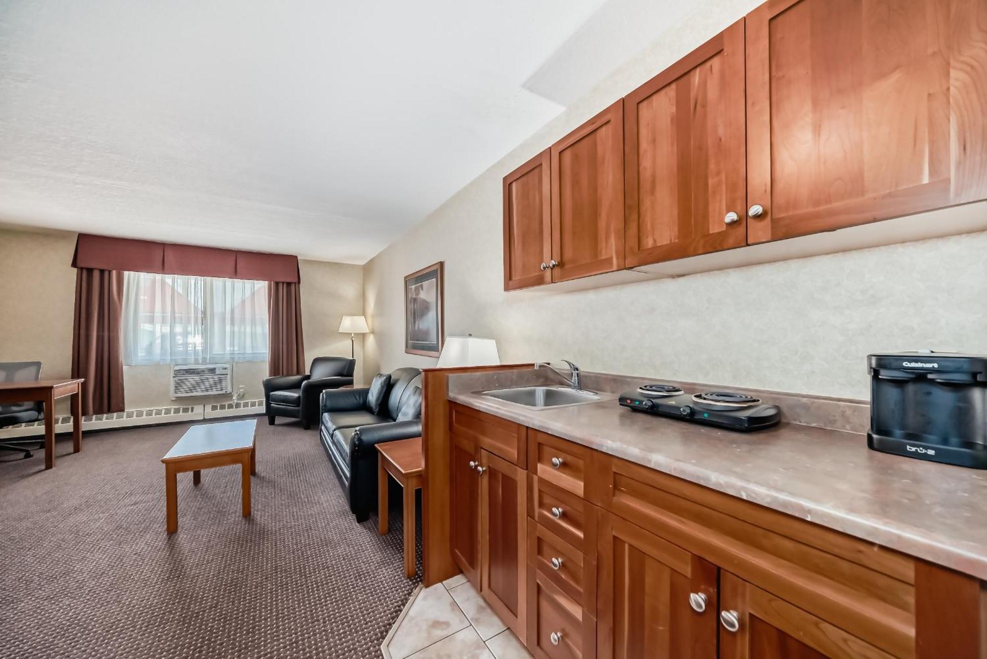 Stony Plain Inn & Suites Exterior foto